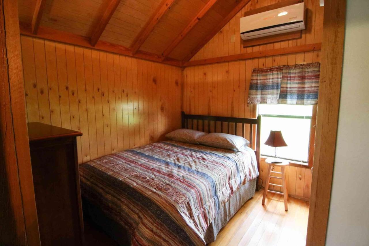 Lakefront Cedar Cabin - 6 Mead Luaran gambar